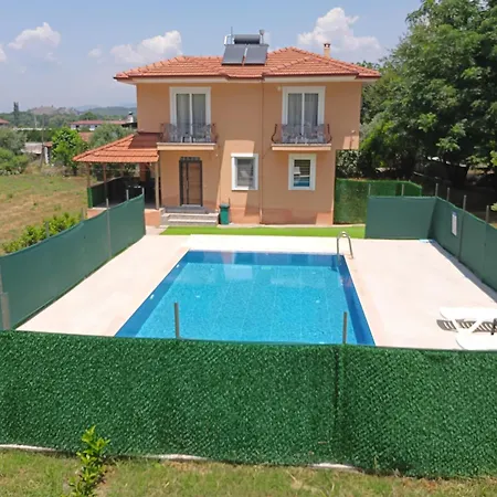 Mayki Villa